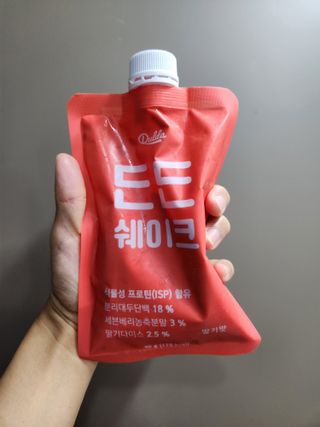 [덜다] 든든 식물성 단백질 쉐이크 40g X 7입 (곡물/딸기) — 3점을 준 리뷰어가 2023년 8월 올린 사용 사진