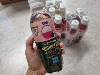 더그레잇티 콤부차 [매일유업] 더그레잇티 44kcal 콤부차 300ml *12개입 (오리지널 6개+베리리치 6개) — 5점을 준 리뷰어가 2023년 7월 올린 사용 사진