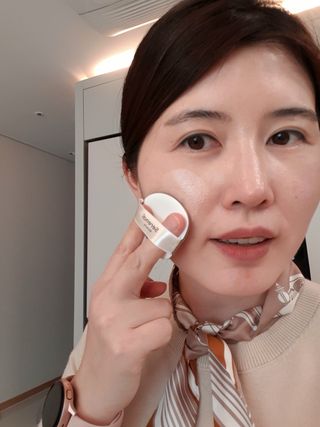 세렌디뷰티 퍼펙트 에어리 래디언스 쿠션 — 5점을 준 리뷰어가 2022년 1월 올린 사용 사진