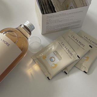 라라앤모어 유아 액체세제+세탁기클리너 — 5점을 준 리뷰어가 2022년 2월 올린 사용 사진