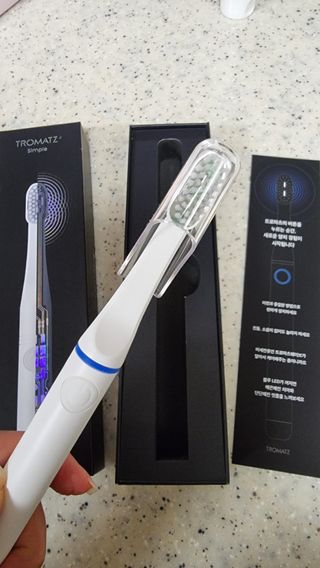 트로마츠 심플 미세전류 칫솔 — 4점을 준 리뷰어가 2022년 5월 올린 사용 사진