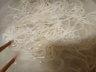 [한면원] 잔치국수 2인분 — 5점을 준 리뷰어가 2022년 7월 올린 사용 사진