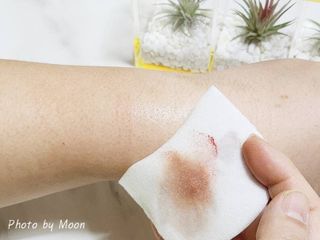 [후르디아] 눈시림없는 올영 립앤아이 리무버 — 5점을 준 리뷰어가 2024년 1월 올린 사용 사진