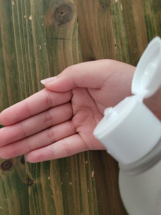 나나스킨 캐모마일아쿠아수딩토너 — 3.5점을 준 리뷰어가 2021년 7월 올린 사용 사진