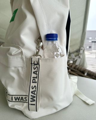 [v2.0] IWP l 아이워즈플라스틱 에코백팩 리사이클 노트북 가방 2color — 5점을 준 리뷰어가 2023년 3월 올린 사용 사진