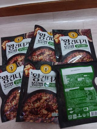 한성기업 무볼레 왕건더기 볶음밥 갈릭스테이크 — 5점을 준 리뷰어가 2021년 10월 올린 사용 사진