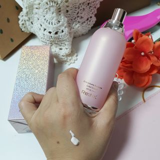 리엔케이 핑크 볼륨 래디언스 컬러크림 에디션 — 5점을 준 리뷰어가 2023년 11월 올린 사용 사진