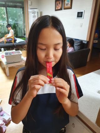 서울약사신협_석류 타트체리 콜라겐_10g x 30포 — 5점을 준 리뷰어가 2021년 7월 올린 사용 사진