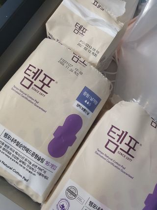 나우[템포] 템포 패드 내추럴 순면 생리대 SET(중형 슬림 + 대형 + 라이너) — 5점을 준 리뷰어가 2024년 5월 올린 사용 사진