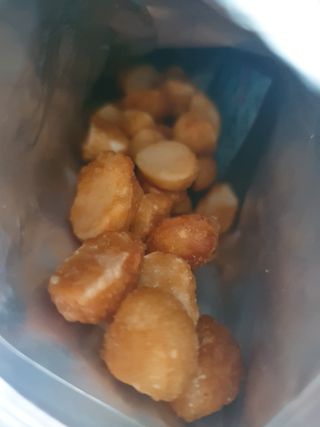 도이퉁 마카다미아 넛 90g  로얄 마카넛 오리지널 쏠트 허니 — 5점을 준 리뷰어가 2021년 9월 올린 사용 사진