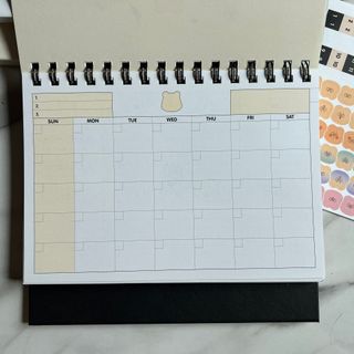리훈 곰부 세우는 체크리스트 위클리 탁상 플래너 주간 일주일 계획표 — 5점을 준 리뷰어가 2023년 2월 올린 사용 사진