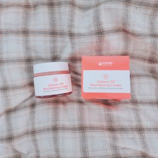 아이앤립 / EYENLIP 아이앤립 연어오일 리바이탈라이징 토너+앰플+크림 3종 세트 — 5점을 준 리뷰어가 2021년 6월 올린 사용 사진