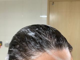 닥터시드 페퍼민트 앤 레몬 비건 비듬케어 쿨 탈모 샴푸 (1000ml) — 5점을 준 리뷰어가 2023년 7월 올린 사용 사진