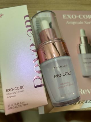 나우 [리브엠] 123억개 엑소좀으로 채운 눈부신 광채, 엑소코어 화이트닝 텐션 앰플 — 5점을 준 리뷰어가 2023년 5월 올린 사용 사진