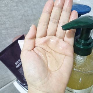 라로지크 X4 스케일링 퍼퓸 샴푸 1,000mℓ — 5점을 준 리뷰어가 2021년 11월 올린 사용 사진