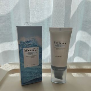 MF[스킨1004] 마다가스카르 센텔라 히알루-시카 워터핏 선세럼 50ml — 5점을 준 리뷰어가 2024년 5월 올린 사용 사진