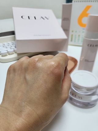 프리마인 제품력은 일단 써보면 느껴지는 물빛윤광으로 설명할게요. 100만원의 주인공을 찾습니다 — 5점을 준 리뷰어가 2023년 6월 올린 사용 사진