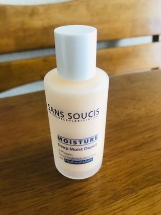 산수시 데포 세럼 수분 물광 비타민 에센스 50ml 기초화장품 — 4.5점을 준 리뷰어가 2021년 8월 올린 사용 사진