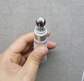 산수시 일루미네이팅 펄 영양 다크서클 스틱 아이 크림 케어 15ml — 5점을 준 리뷰어가 2021년 6월 올린 사용 사진
