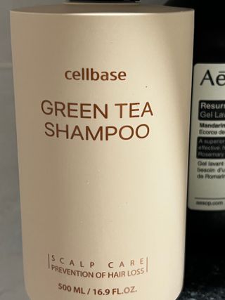 프리마인 더이상 뻣뻣하고 효과없는 탈모샴푸는 NO. 근본부터 케어하는 셀베이스 그린티샴푸(500ml) — 5점을 준 리뷰어가 2023년 4월 올린 사용 사진