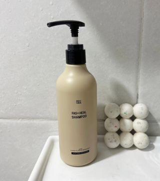패스트힐(fast heal) 패스트힐 탈모증상완화샴푸 470ml — 4.5점을 준 리뷰어가 2023년 9월 올린 사용 사진