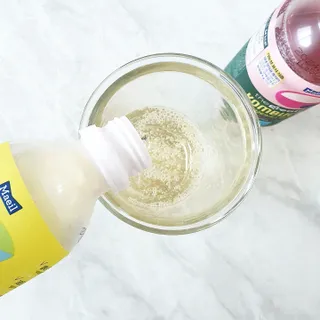 더그레잇티 콤부차 [매일유업] 더그레잇티 44kcal 콤부차 300ml *12개입 (오리지널 6개+베리리치 6개) — 5점을 준 리뷰어가 2023년 7월 올린 사용 사진