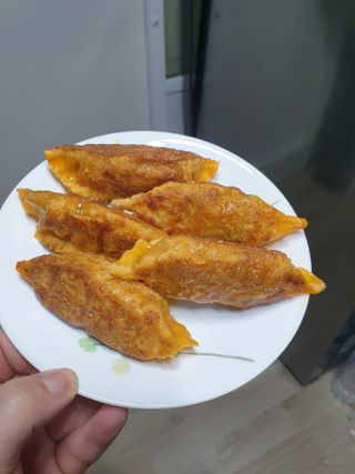한만두 진한 해물맛 짬뽕만두 1kg — 5점을 준 리뷰어가 2021년 4월 올린 사용 사진