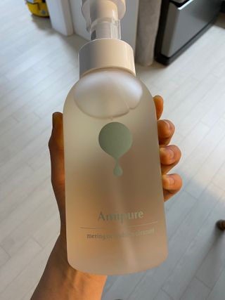 아미퓨어 [라이브] 피부장벽 강화를 위한 머랭 버블 클렌저 천연계면활성제로 온가족 사용가능 — 5점을 준 리뷰어가 2021년 7월 올린 사용 사진