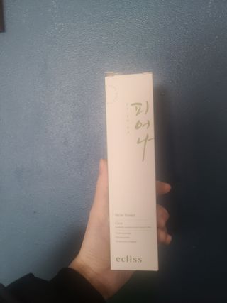 에클리스 피어나 스킨토너 — 5점을 준 리뷰어가 2022년 2월 올린 사용 사진