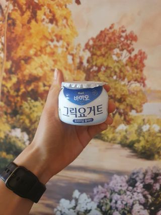 매일바이오 그릭요거트 오리지널 플레인 4개, 로스터리 커피믹스 4개 — 5점을 준 리뷰어가 2021년 12월 올린 사용 사진