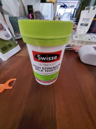 Swisse 스위스 고함량 밀크씨슬 35,000mg 60정 — 5점을 준 리뷰어가 2021년 11월 올린 사용 사진