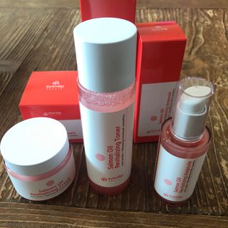 아이앤립 / EYENLIP 아이앤립 연어오일 리바이탈라이징 토너+앰플+크림 3종 세트 — 5점을 준 리뷰어가 2021년 6월 올린 사용 사진