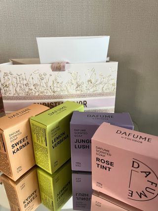 다퓸 바이 코코도르 시그니처 센티드 비누 100g — 5점을 준 리뷰어가 2024년 7월 올린 사용 사진