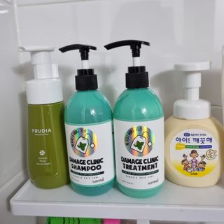 썸헤어 / SUMHAIR 썸헤어 데미지 클리닉 샴푸+트리트먼트 네롤리&민트티 — 5점을 준 리뷰어가 2021년 4월 올린 사용 사진