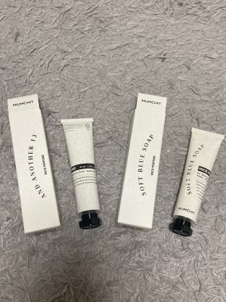 멈칫(MUMCHIT) 넥퍼퓸 NECKPERFUME 2가지 향 — 5점을 준 리뷰어가 2021년 11월 올린 사용 사진