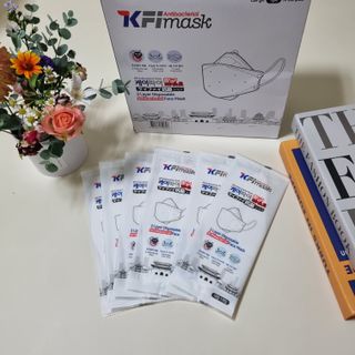 케이파이 항균 마스크 [케이파이] 항균 마스크 60매입 (개별 포장) 숨쉬기 편하여, 야외에서 운동할 때 사용이 편합니다. — 5점을 준 리뷰어가 2022년 7월 올린 사용 사진