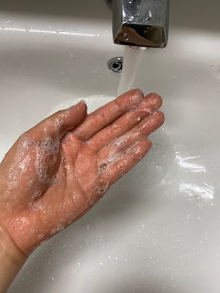 올리브 오일 스킨케어 컴퍼니 [OOSC] 향기로운 보습 로즈 제라늄 바디워시 500ml — 5점을 준 리뷰어가 2021년 5월 올린 사용 사진