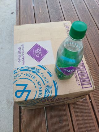 몽베스트 Montbest with Sparkling water Plain 20병 — 5점을 준 리뷰어가 2022년 6월 올린 사용 사진