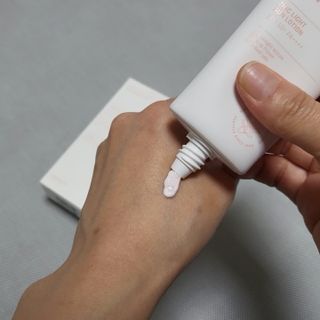 보타니티 촉촉수분자차 아쿠아핏 선 에센스 50ml + 보송톤업자차 징크 선 로션 50ml SPF50+ PA++++ (4/25) — 5점을 준 리뷰어가 2022년 4월 올린 사용 사진