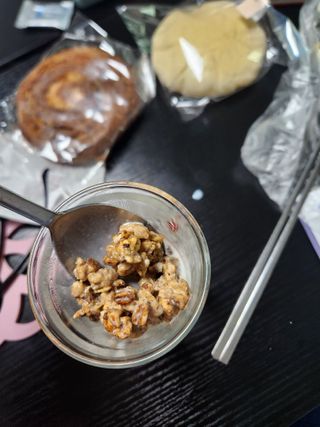 맛있게 먹어도 당 1g 대, 오!그래놀라 저당 통보리 — 5점을 준 리뷰어가 2025년 1월 올린 사용 사진