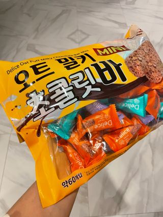델리스 오트 밀키 초콜릿 바 — 5점을 준 리뷰어가 2022년 4월 올린 사용 사진
