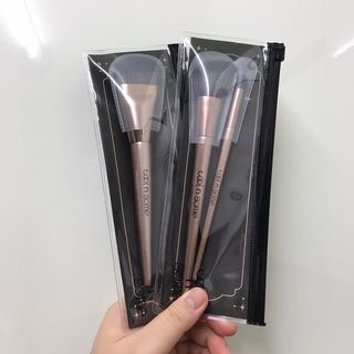 [툴앤썸] 라운드 파운데이션 브러시+사선 쉐딩 브러시+블렌딩 브러시 — 5점을 준 리뷰어가 2021년 6월 올린 사용 사진