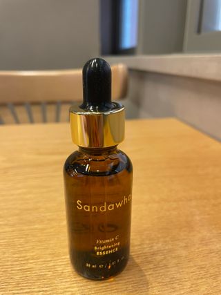 스킨큐어 산다화 비타민c 화이트닝 에센스 30ml — 5점을 준 리뷰어가 2023년 7월 올린 사용 사진