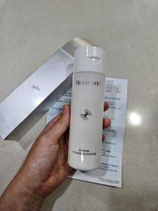 나우 [리브엠] 화해 1등 클렌징 파우더! 모공&피지 말끔순삭 — 5점을 준 리뷰어가 2023년 8월 올린 사용 사진