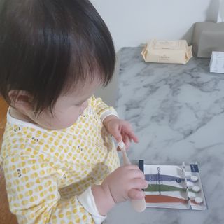 마더케이 0.5단계 유아 칫솔 세트 — 5점을 준 리뷰어가 2021년 11월 올린 사용 사진