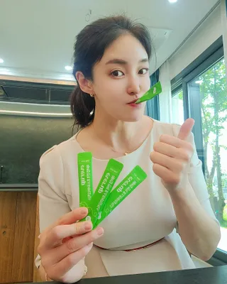 [몸엔용] 에버업 멀티비타민&미네랄, 눈건강 루테인 혈행건강 오메가3, 면역 프로바이오틱스 3종 택1 — 5점을 준 리뷰어가 2022년 5월 올린 사용 사진