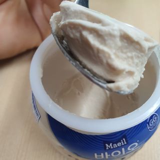 매일바이오 그릭요거트 오리지널 플레인 4개, 로스터리 커피믹스 4개 — 5점을 준 리뷰어가 2021년 12월 올린 사용 사진