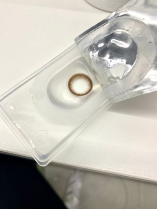 앤365 [ANN365LENS] 저스트 블랙, 초코 2종 중 택일 — 5점을 준 리뷰어가 2021년 11월 올린 사용 사진