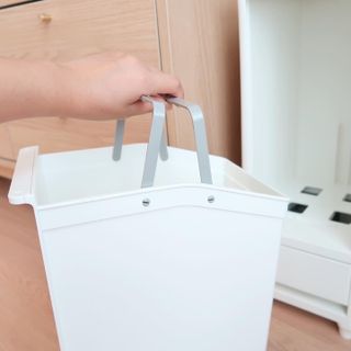 창신리빙 [프랑코 스마트 슬림 휴지통] 똑똑한 정리 수납 — 5점을 준 리뷰어가 2021년 8월 올린 사용 사진
