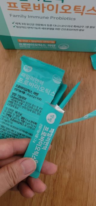 앙팡 패밀리면역 프로바이오틱스 2g x 100포 — 5점을 준 리뷰어가 2022년 10월 올린 사용 사진